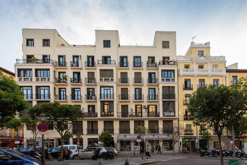 Bookinmadrid Com - Cascorro Sq 18 Pax Apartamento Exterior foto