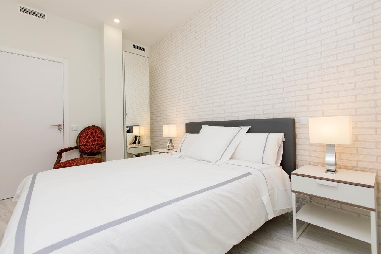 Bookinmadrid Com - Cascorro Sq 18 Pax Apartamento Exterior foto