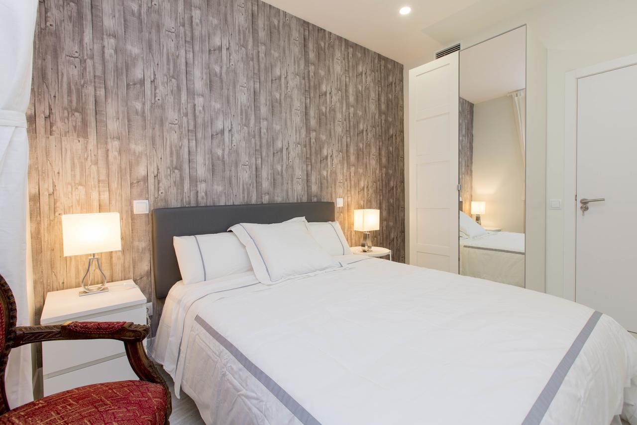 Bookinmadrid Com - Cascorro Sq 18 Pax Apartamento Exterior foto