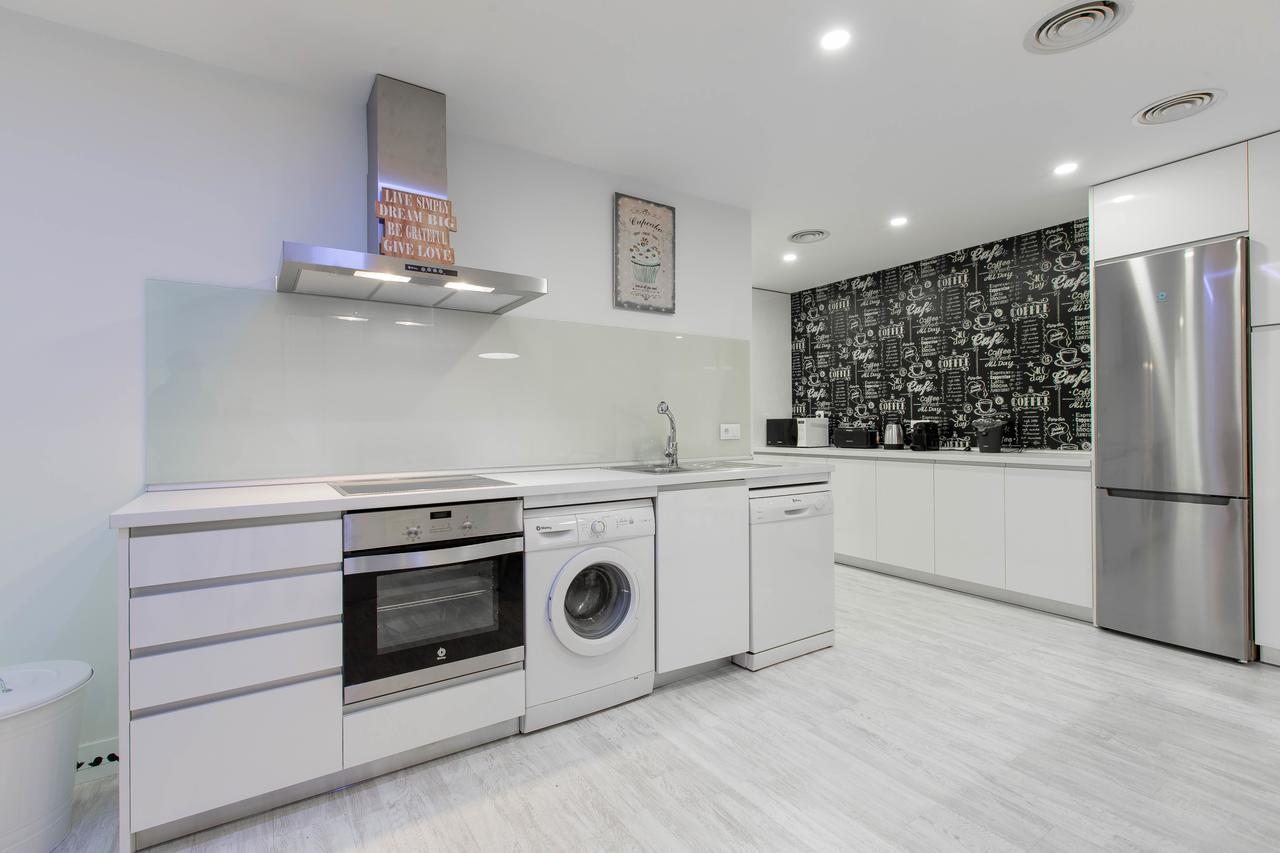 Bookinmadrid Com - Cascorro Sq 18 Pax Apartamento Exterior foto