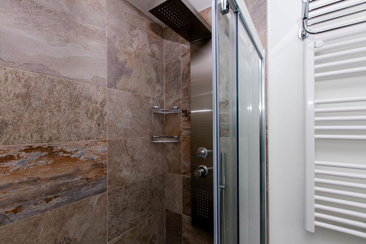 Bookinmadrid Com - Cascorro Sq 18 Pax Apartamento Exterior foto